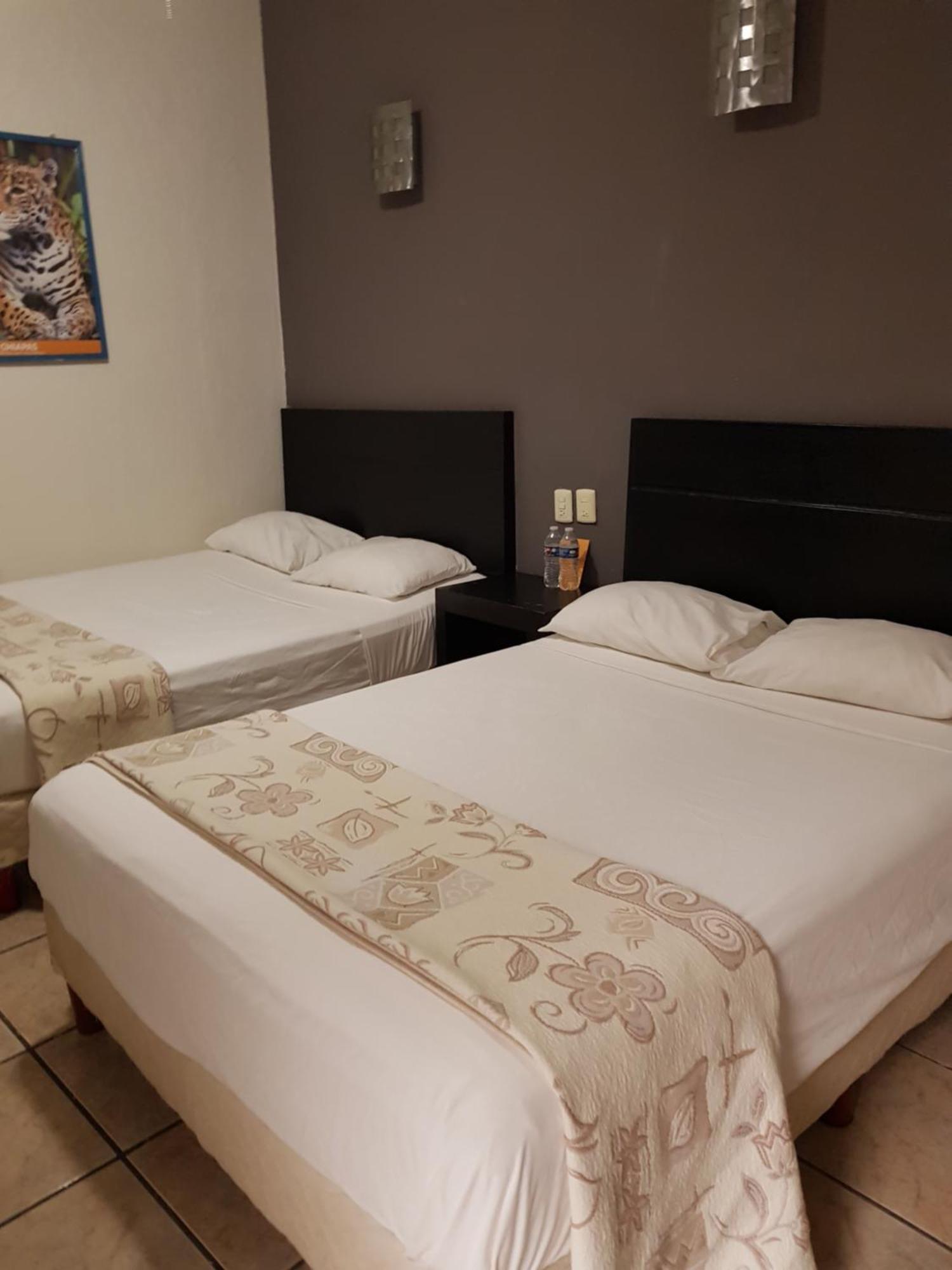 Ukeinn Centro Tuxtla Gutierrez Bagian luar foto